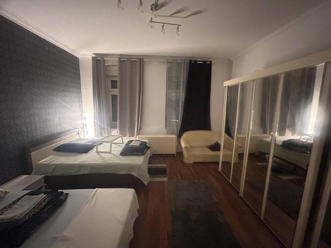 2 Room Apartament Messe Ессен Екстер'єр фото